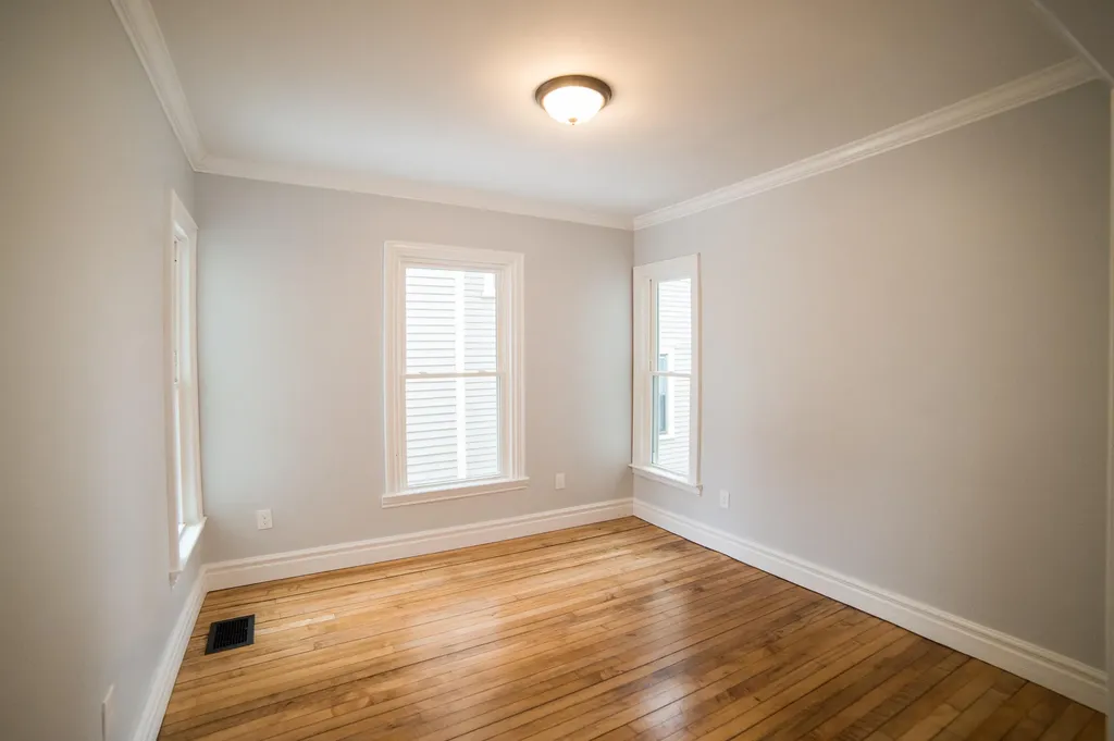 85 Montgomery Street Bangor ME 04401