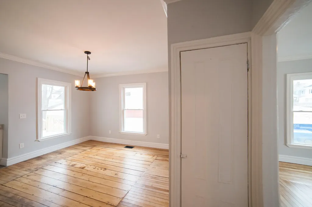 85 Montgomery Street Bangor ME 04401