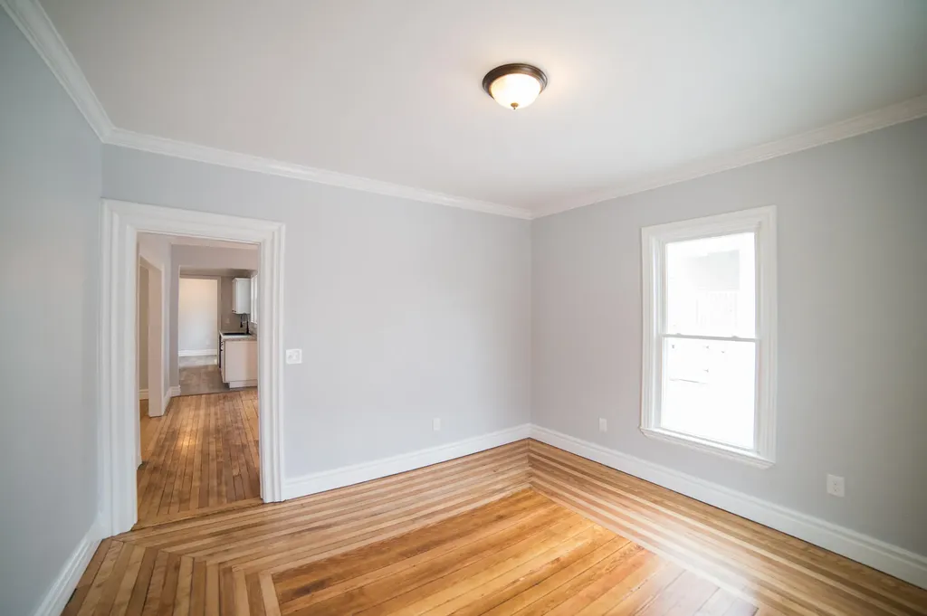85 Montgomery Street Bangor ME 04401