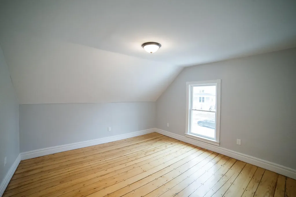 85 Montgomery Street Bangor ME 04401