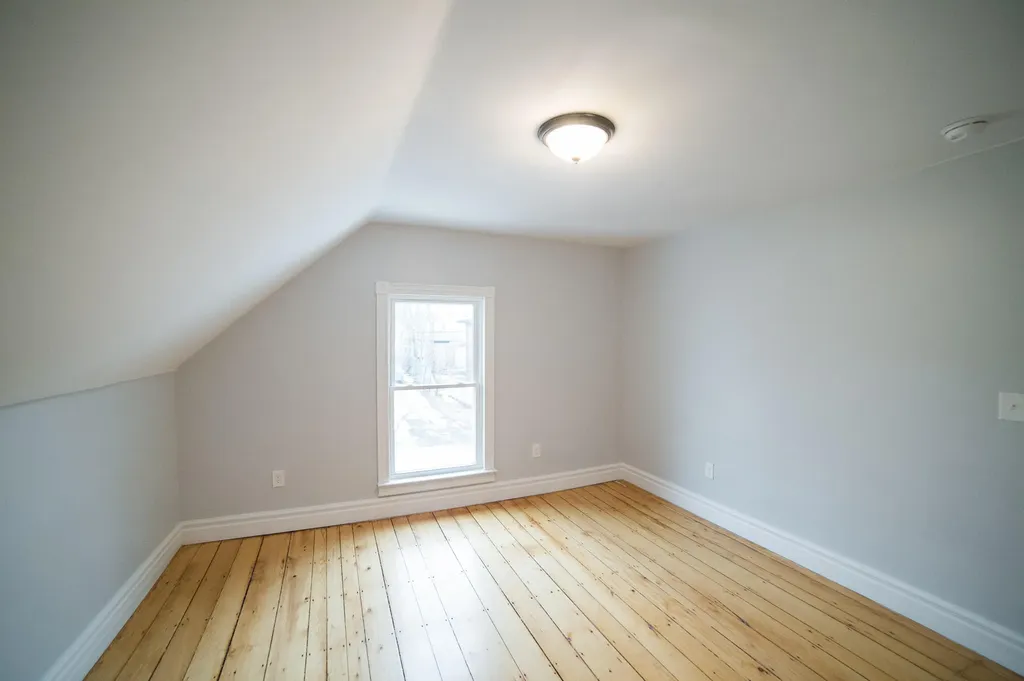 85 Montgomery Street Bangor ME 04401