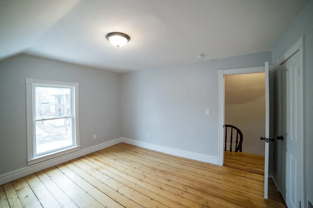 85 Montgomery Street Bangor ME 04401
