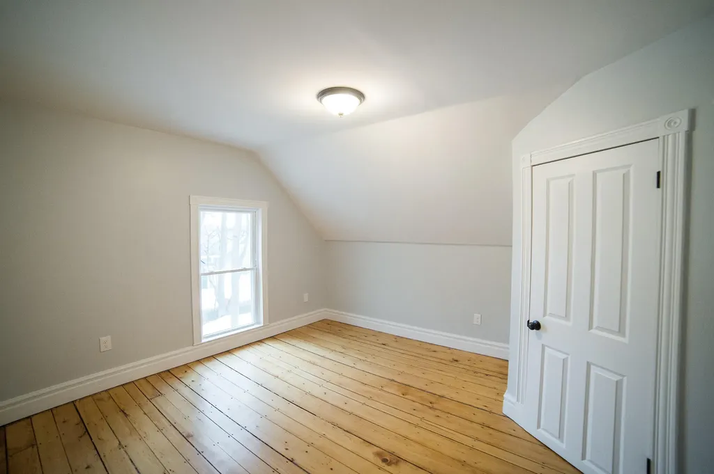 85 Montgomery Street Bangor ME 04401