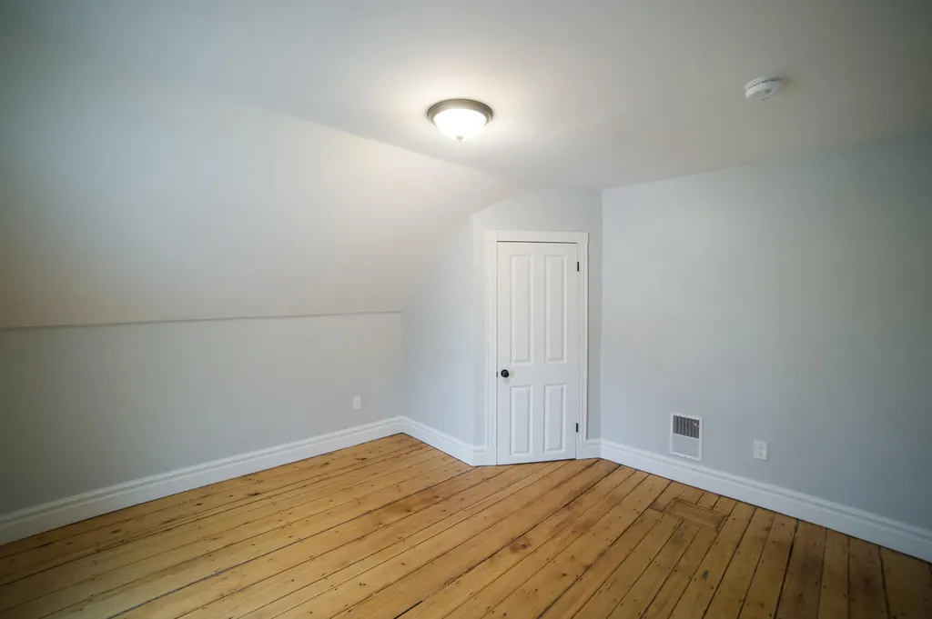 85 Montgomery Street Bangor ME 04401