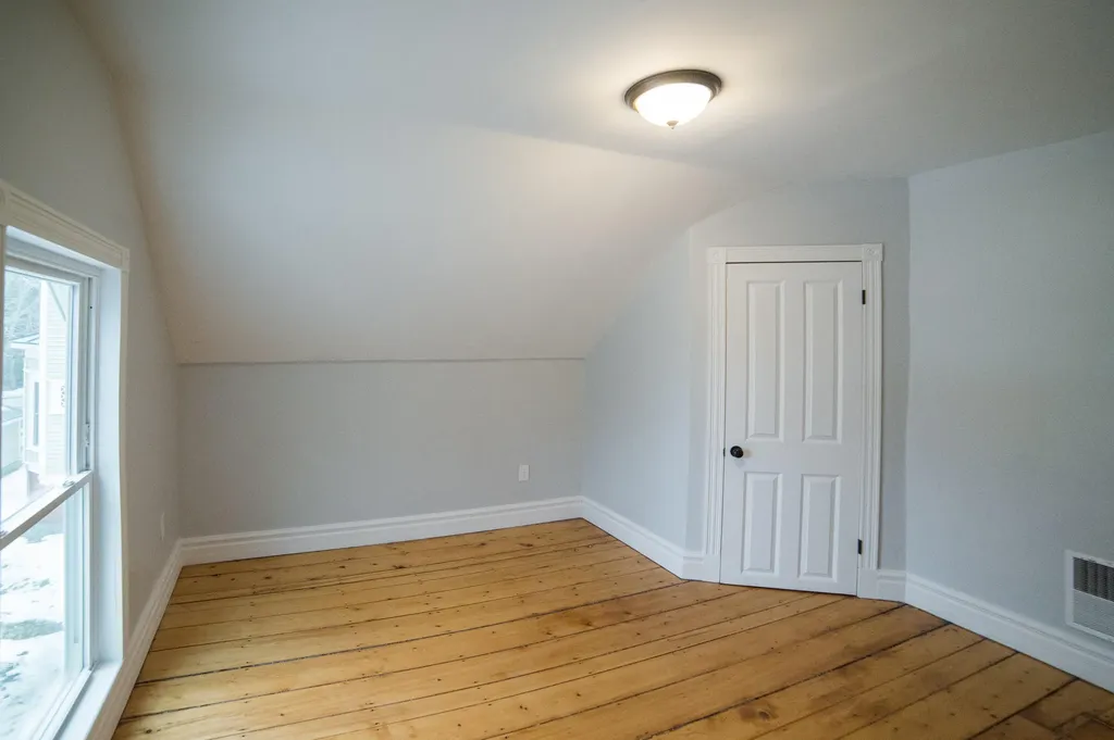 85 Montgomery Street Bangor ME 04401