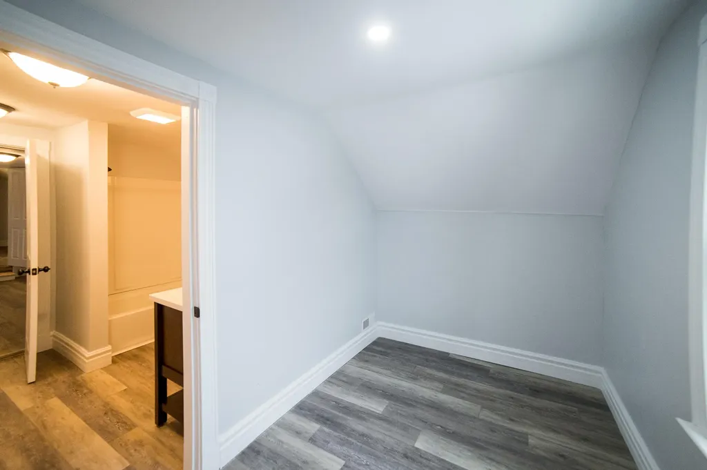 85 Montgomery Street Bangor ME 04401