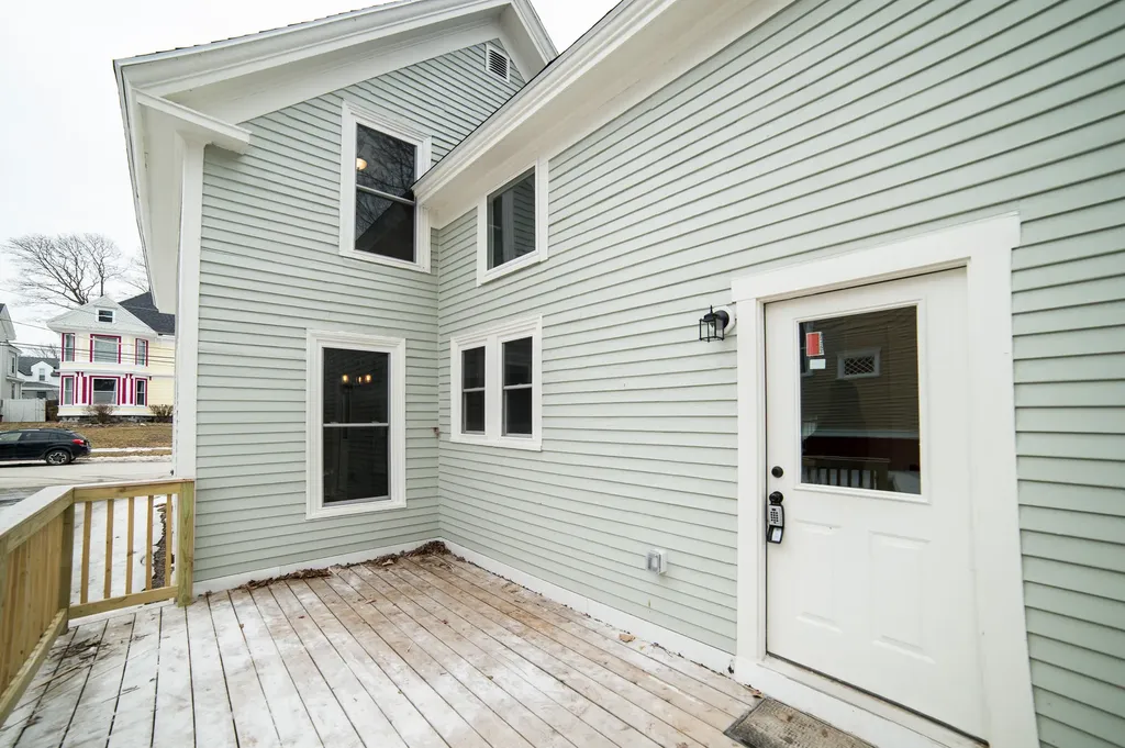 85 Montgomery Street Bangor ME 04401
