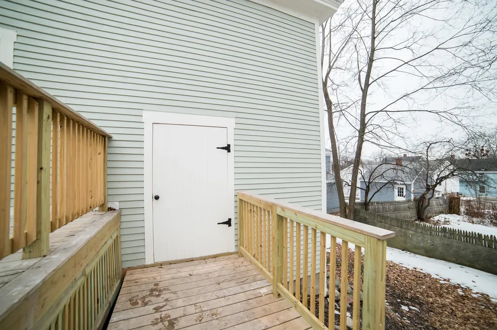85 Montgomery Street Bangor ME 04401