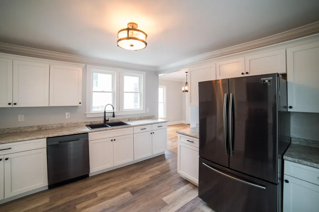 85 Montgomery Street Bangor ME 04401