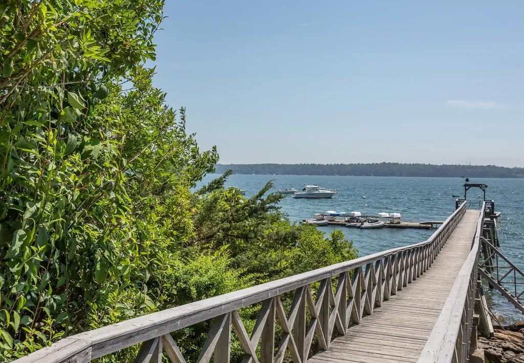 894 Princes Point Road Yarmouth ME 04096