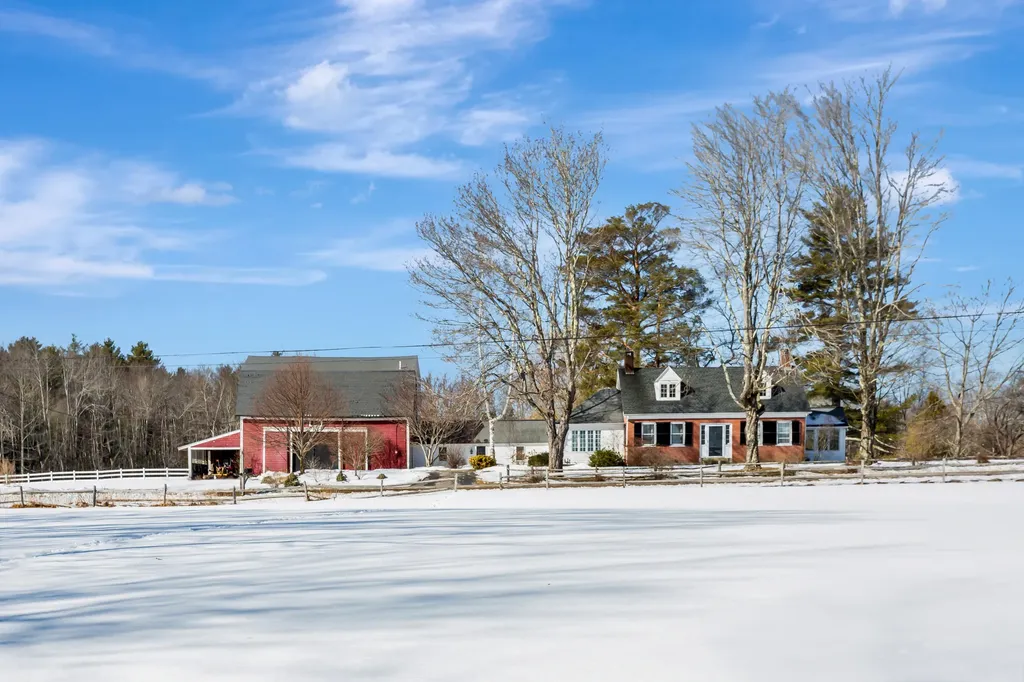 198 Pork Point Road Bowdoinham ME 04008