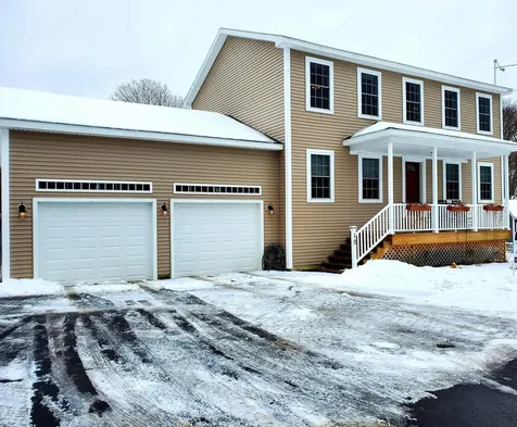 10 Ellis Court Bangor ME 04401