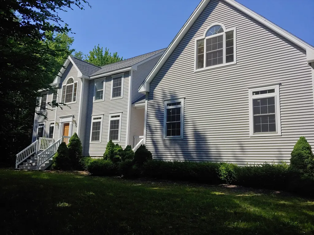 670 Eastern Avenue Brewer ME 04412