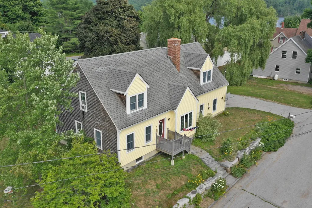 4 Church Street Winterport ME 04496