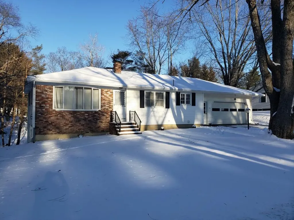 20 Birchwood Boulevard Brewer ME 04412