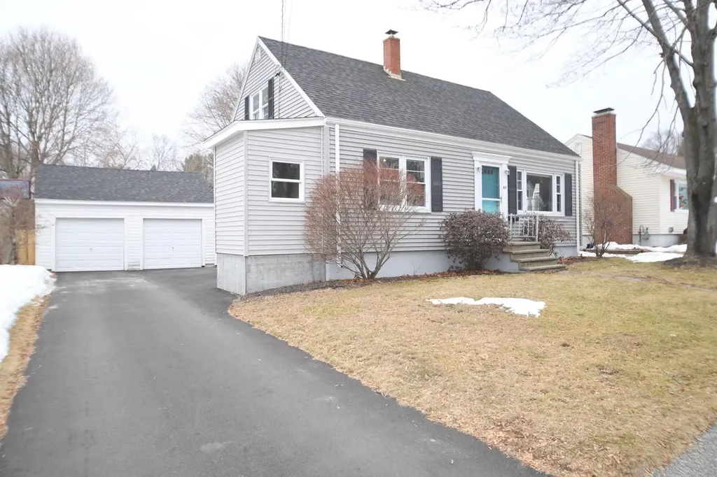 87 E Commonwealth Drive Portland ME 04103