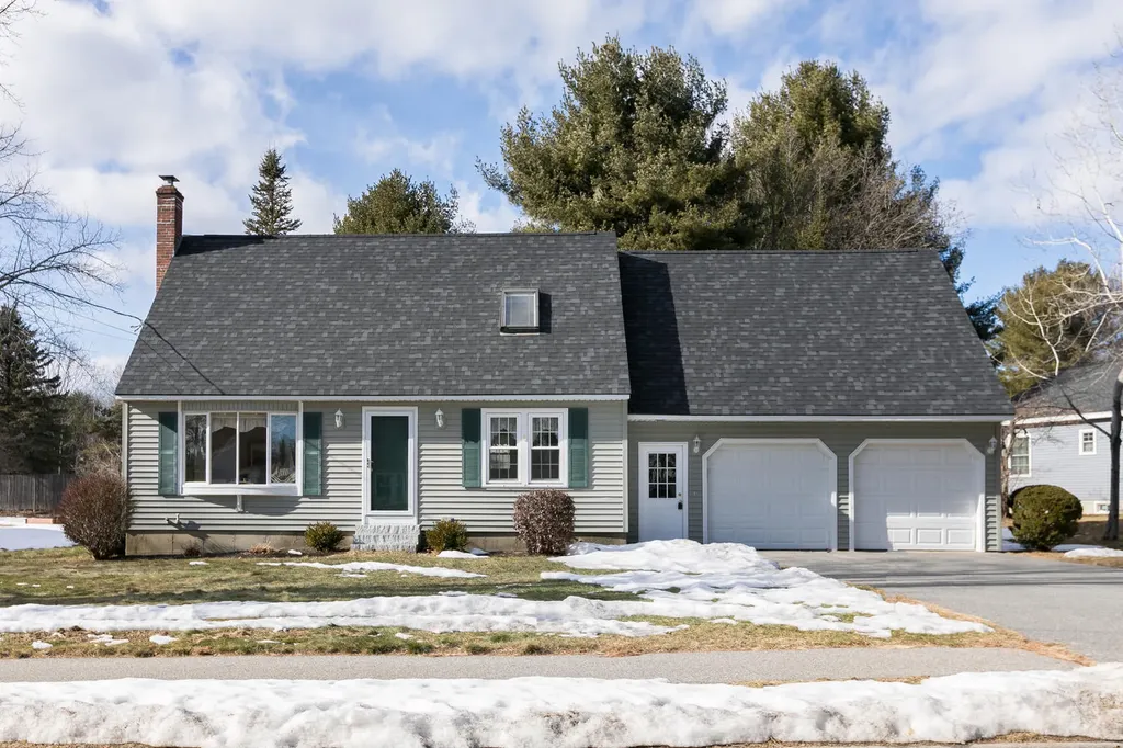 3 Pilgrim Lane Saco ME 04072
