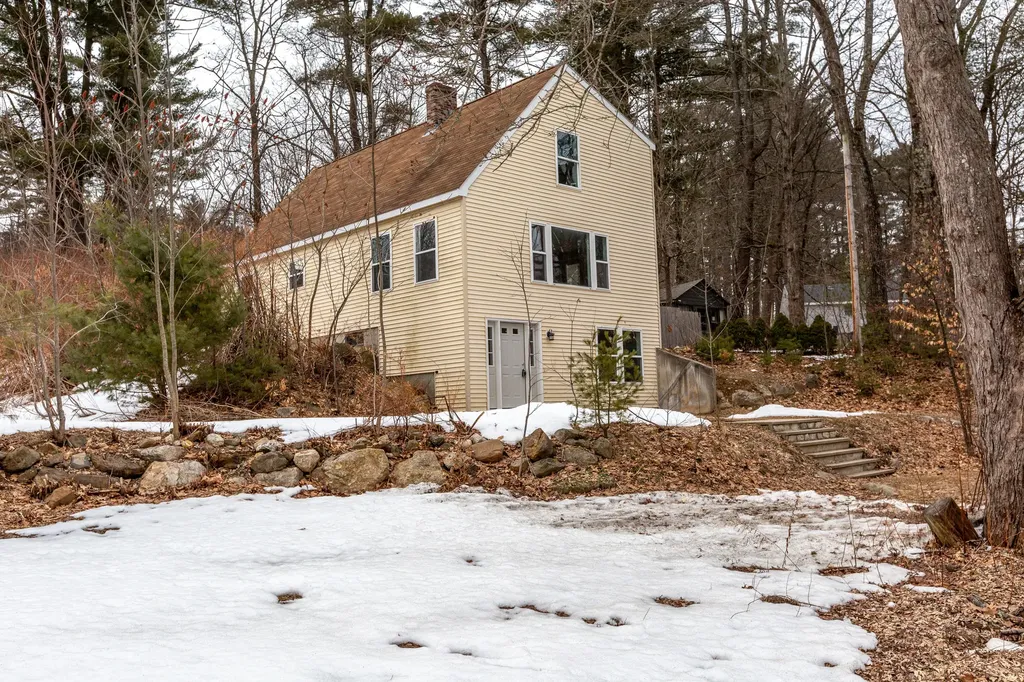 106 Cottage Road Windham ME 04062