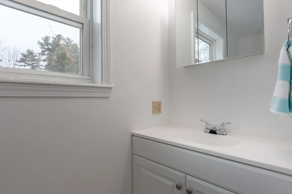 106 Cottage Road Windham ME 04062