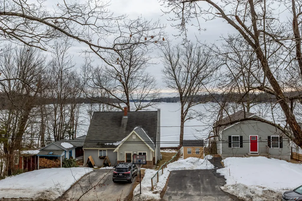 106 Cottage Road Windham ME 04062