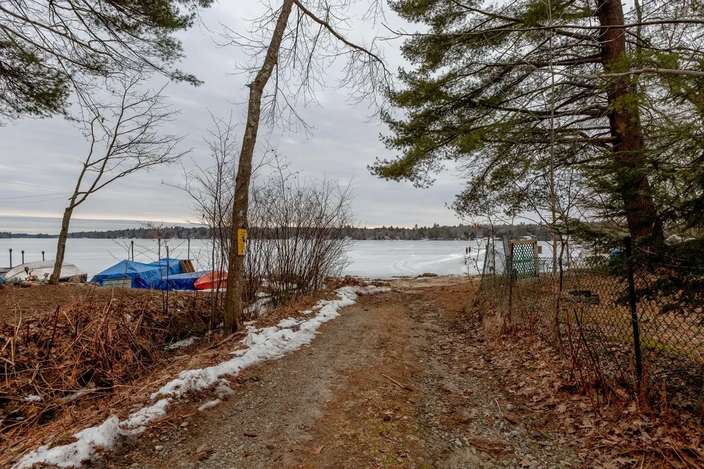 106 Cottage Road Windham ME 04062