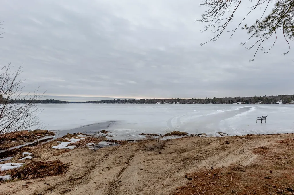 106 Cottage Road Windham ME 04062