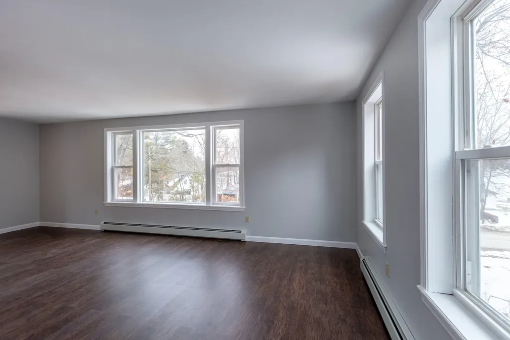106 Cottage Road Windham ME 04062