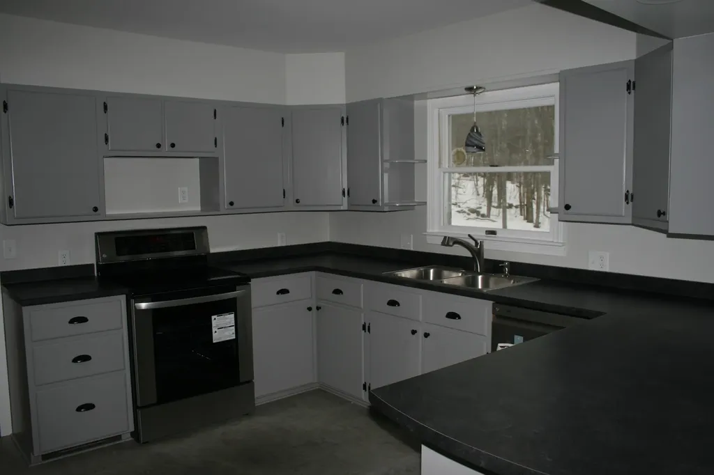 2667 Ohio Street Glenburn ME 04401