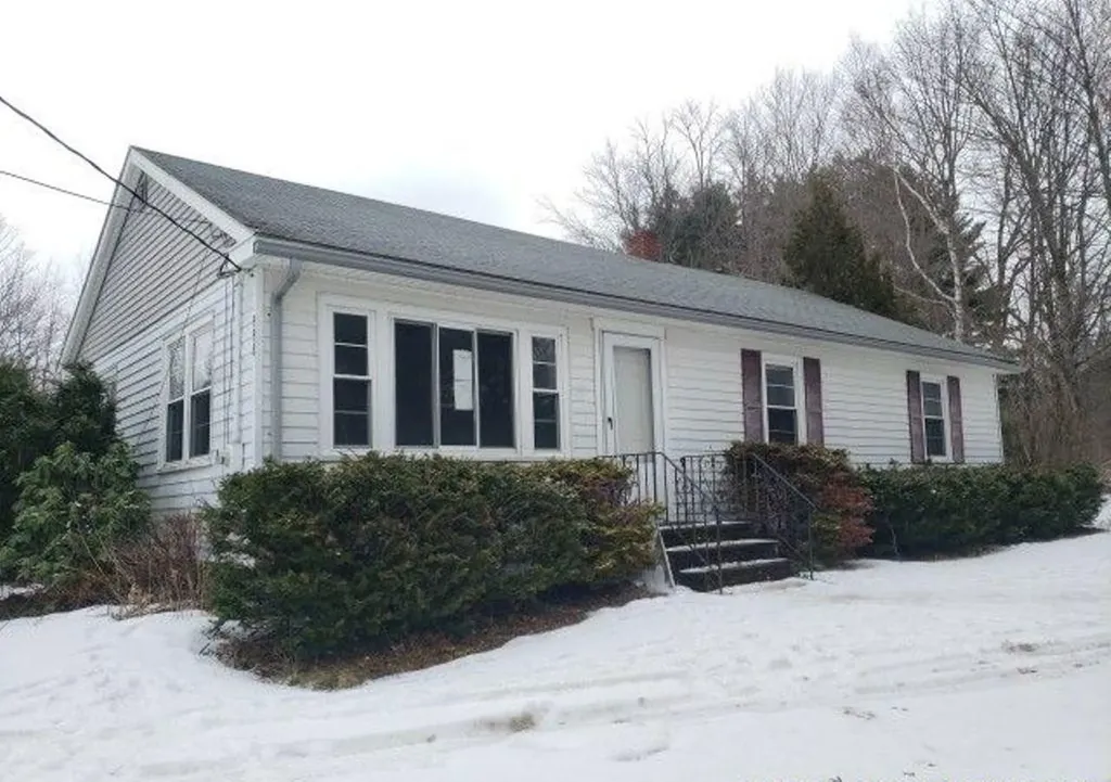 998 Brunswick Avenue Gardiner ME 04345