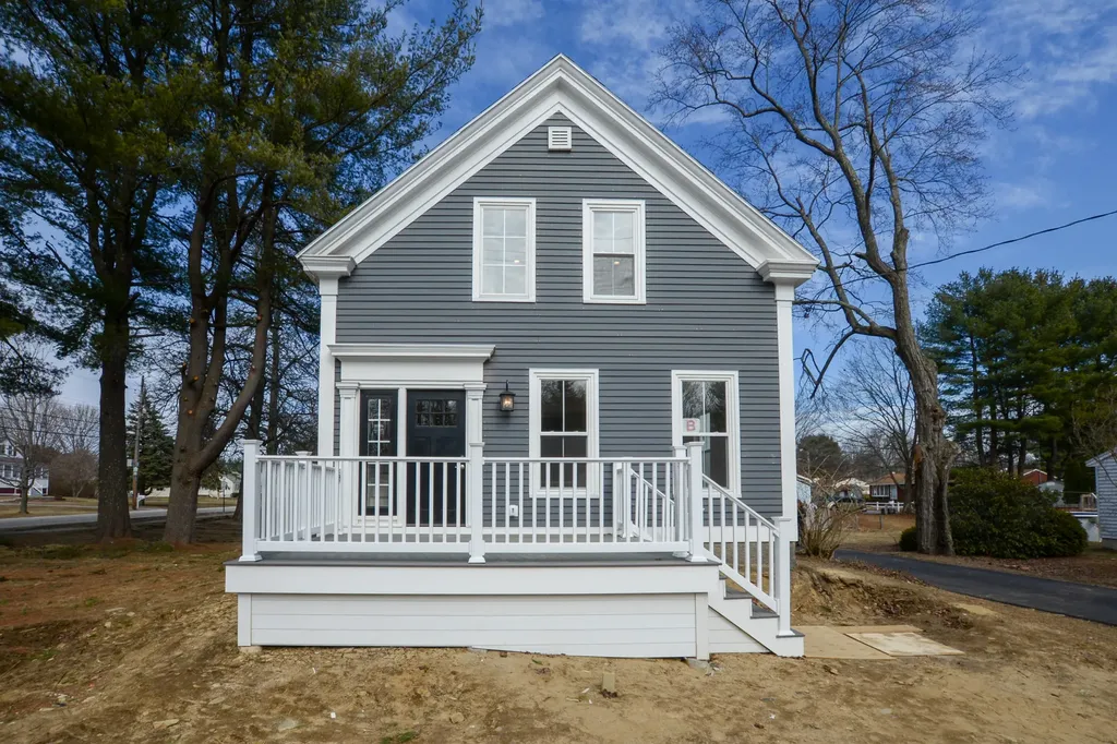 181 Bradley Street Saco ME 04072