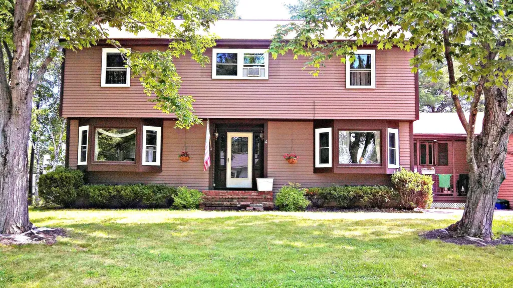 4 Poplar Street Winslow ME 04901
