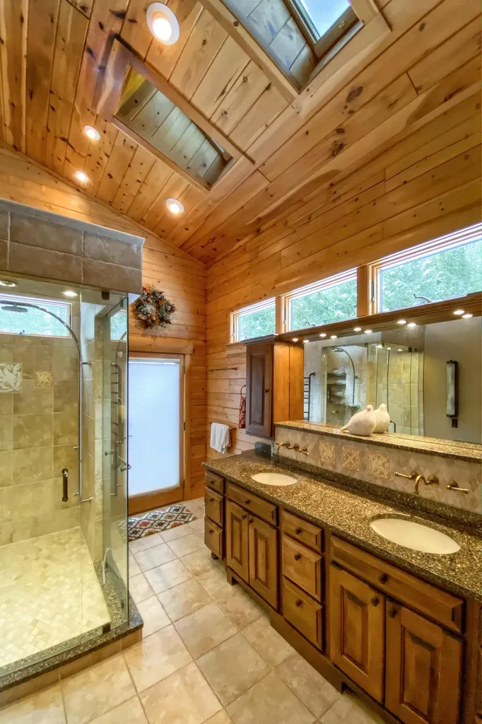 712 Peabody Pond Road Sebago ME 04029