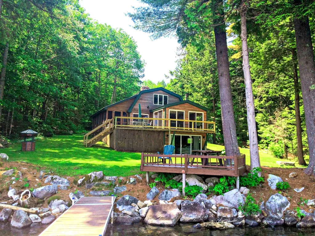 38 Bonzo's Hollow Mount Vernon ME 04352