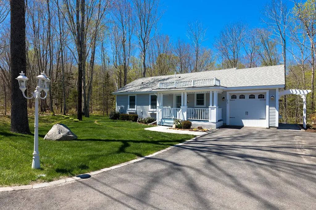 21 Cabana Drive Rockport ME 04856