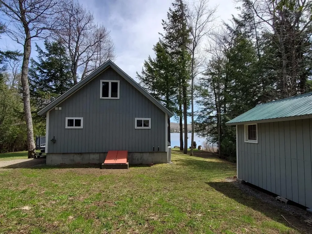 16 Loon Cove Strong ME 04983