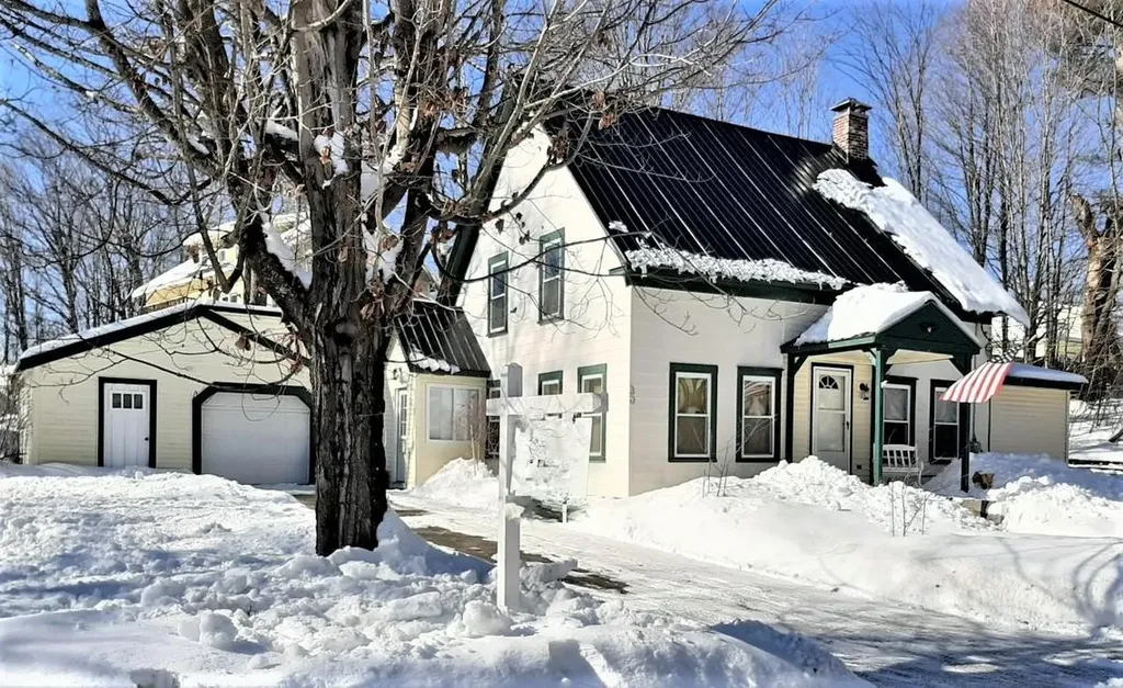 30 Bennett Street Bridgton ME 04009
