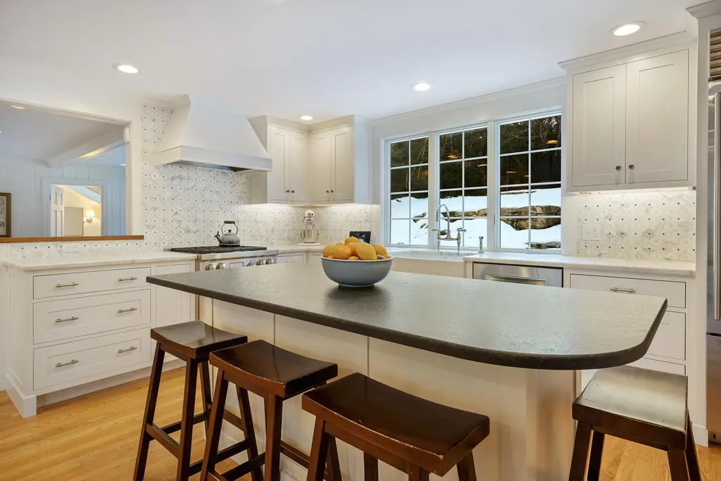 31 Brook Road Falmouth ME 04105