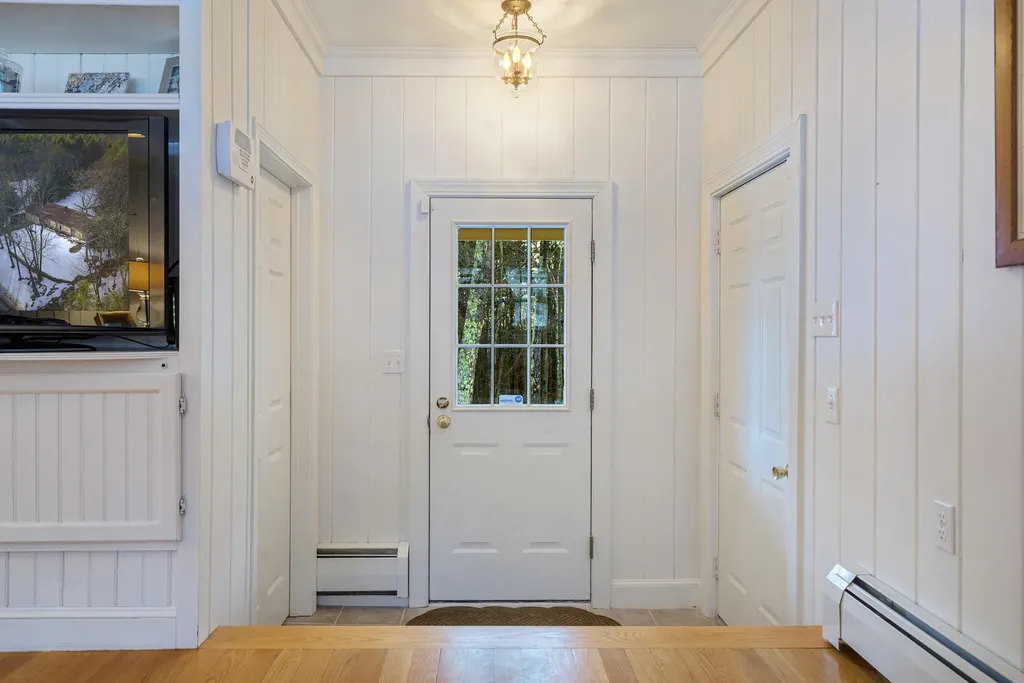 31 Brook Road Falmouth ME 04105