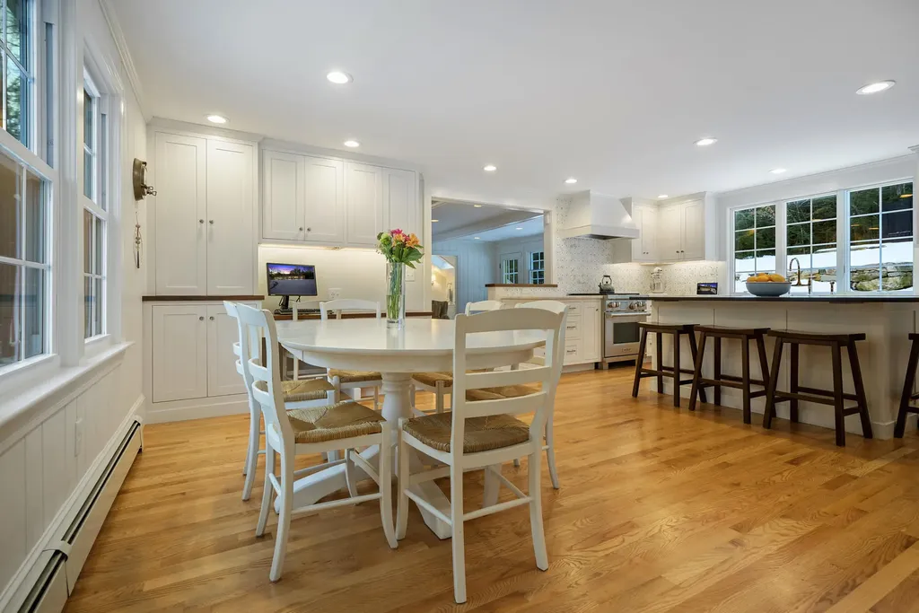 31 Brook Road Falmouth ME 04105