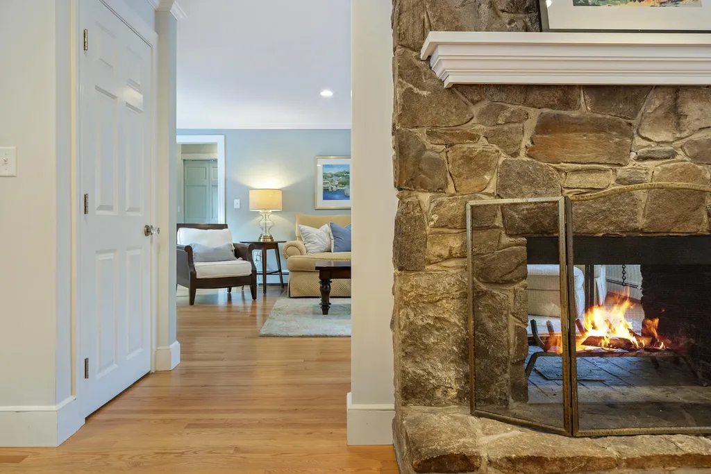 31 Brook Road Falmouth ME 04105