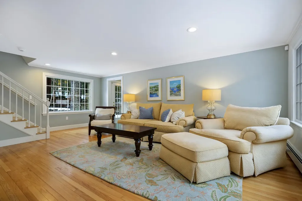 31 Brook Road Falmouth ME 04105