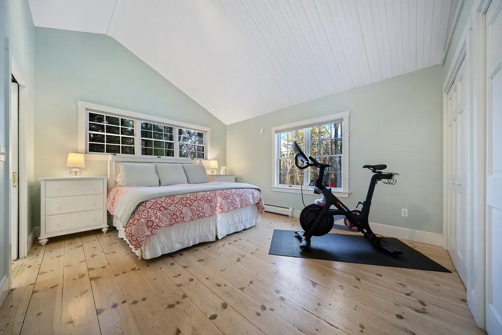 31 Brook Road Falmouth ME 04105