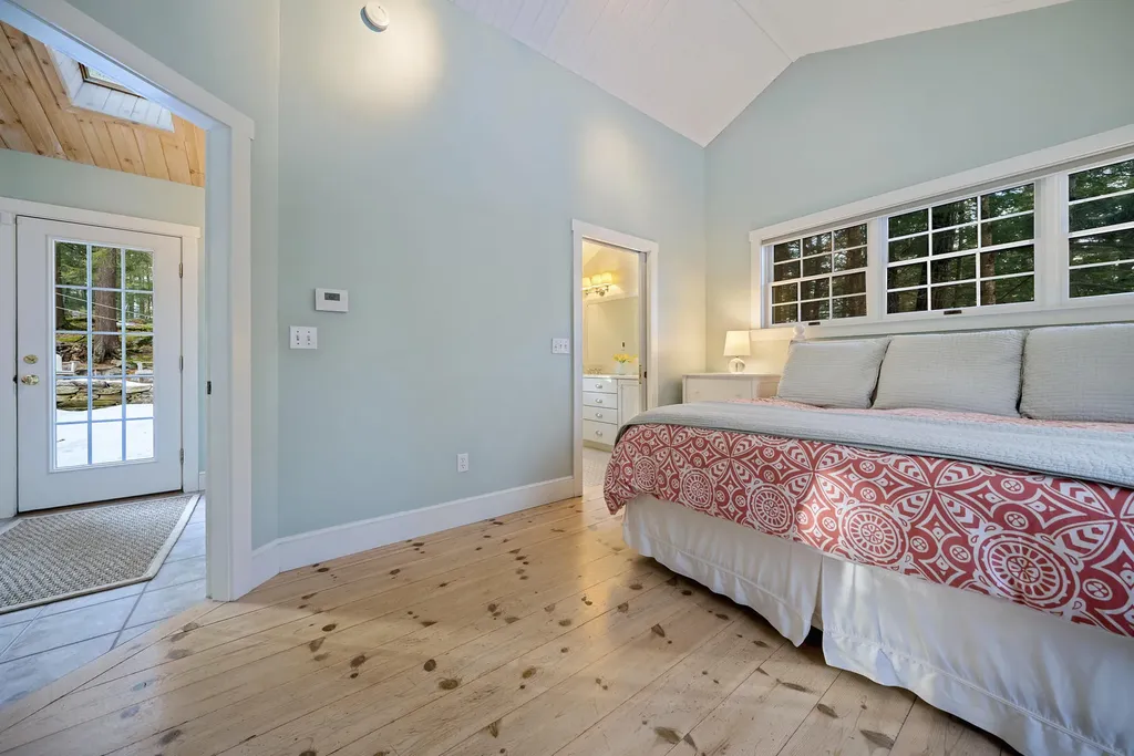 31 Brook Road Falmouth ME 04105