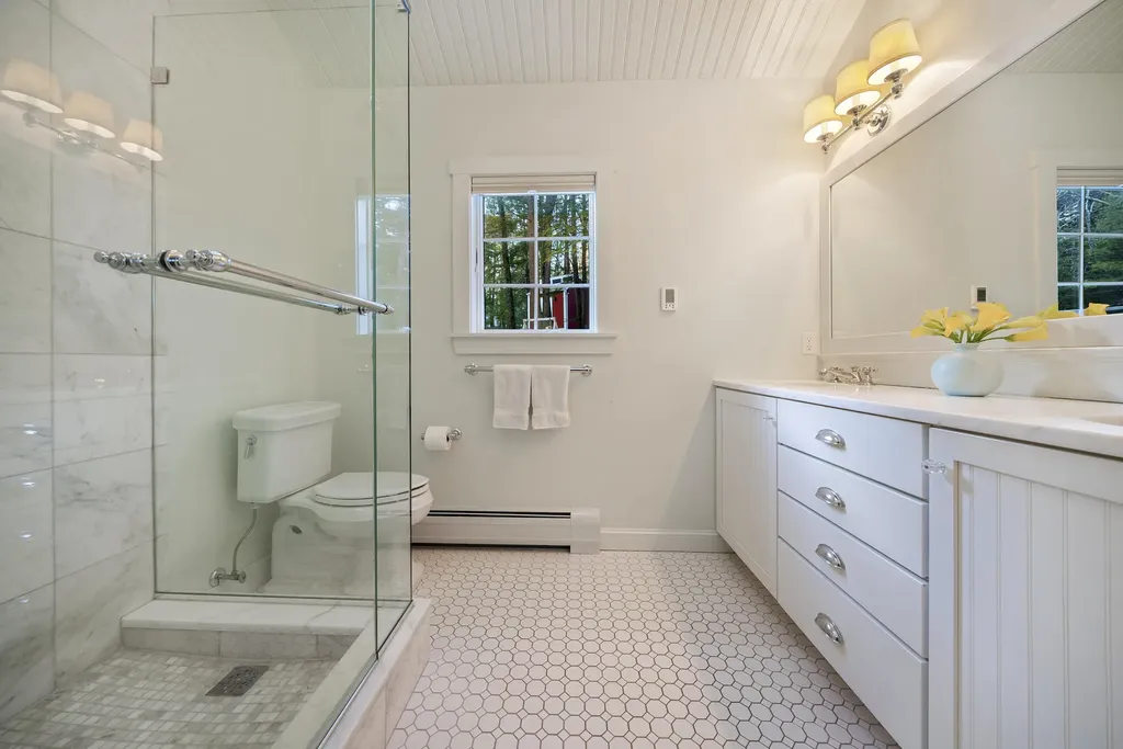 31 Brook Road Falmouth ME 04105