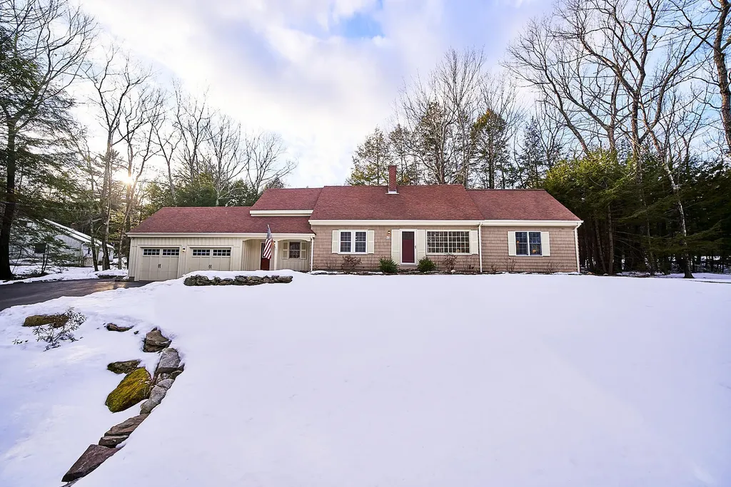31 Brook Road Falmouth ME 04105