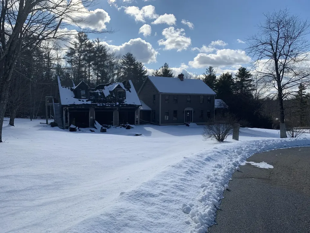 8 Foothill Lane Sanford ME 04073