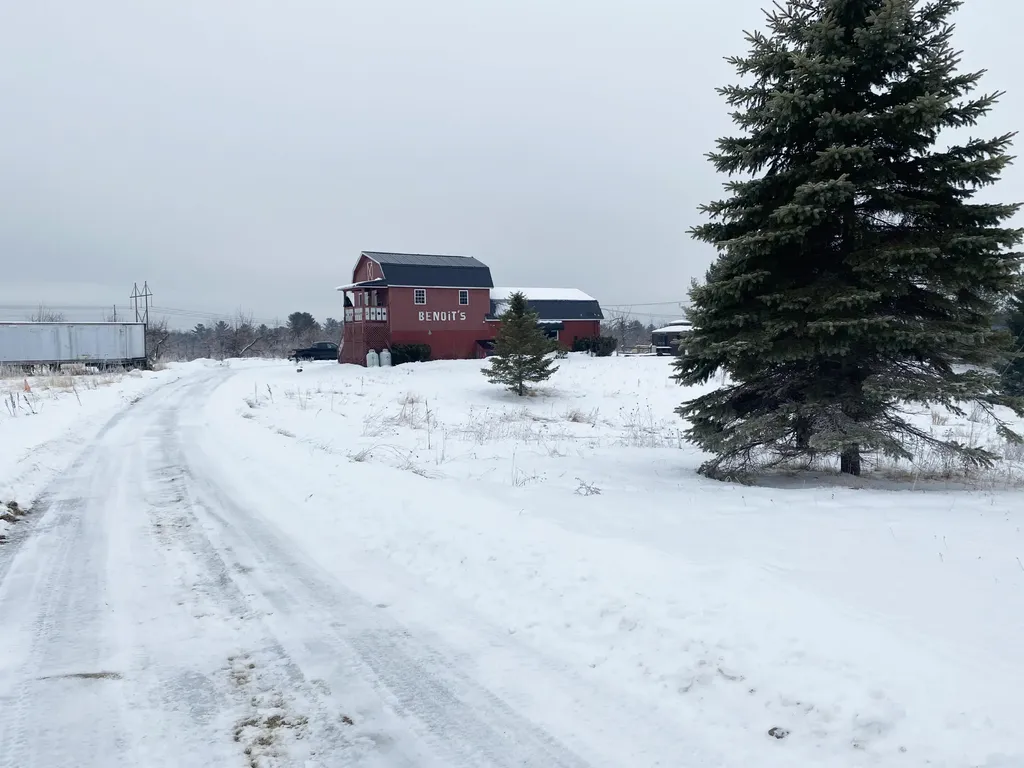 266 Ferry Road Lewiston ME 04240