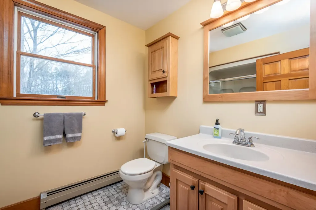 14 Jenny Drive Gray ME 04039