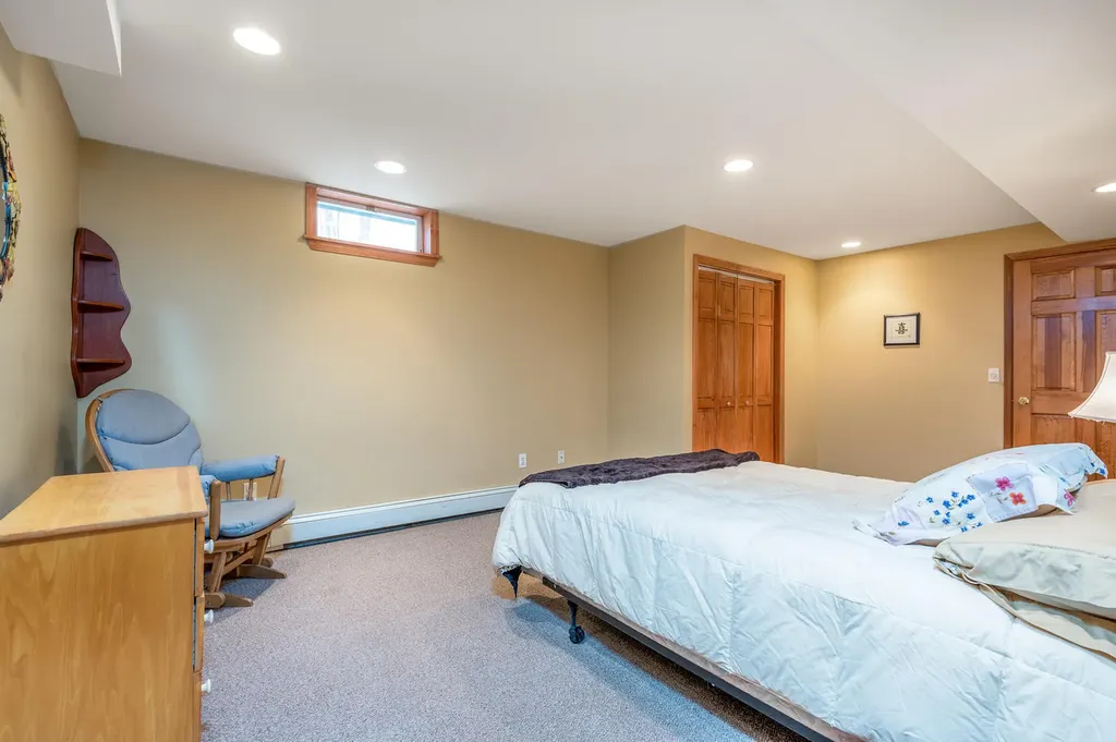 14 Jenny Drive Gray ME 04039