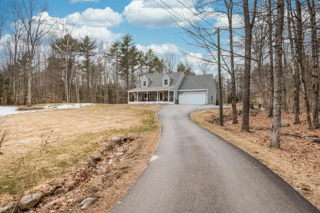 14 Jenny Drive Gray ME 04039